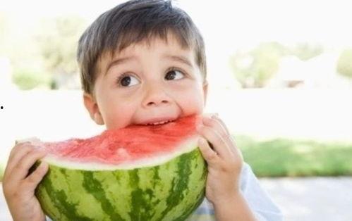 小澈早期吃瓜,揭秘娱乐圈那些不为人知的幕后故事