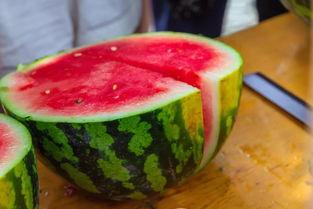 南京学院学姐吃瓜,揭秘校园幕后风云