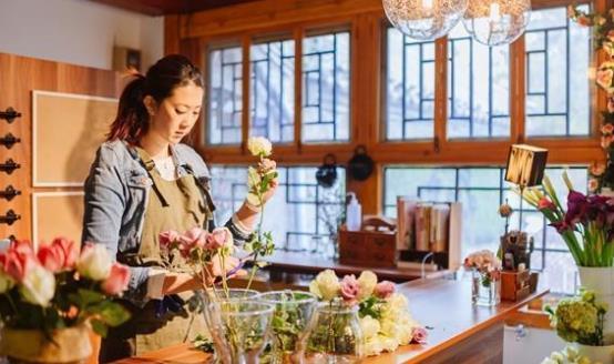 吃瓜花店老板视频大全