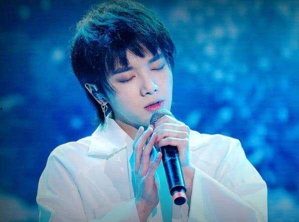 华晨宇的吃瓜群众,吃瓜群众的狂欢盛宴