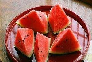 吃瓜要吐籽吗,揭秘瓜果食用中的小秘密